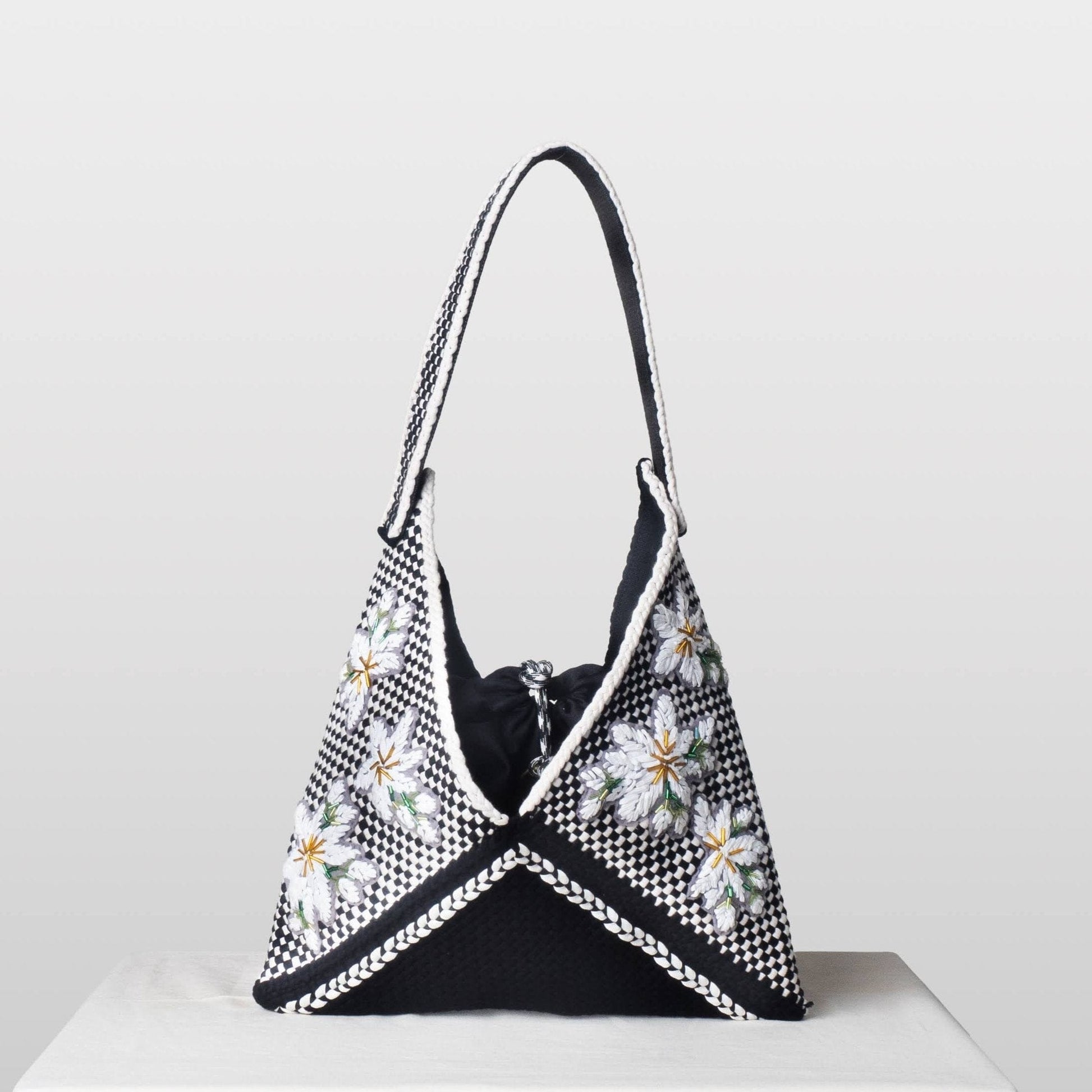 [Ready Today] Sampaguita Hobo Black & Beige Fashion Rags2Riches